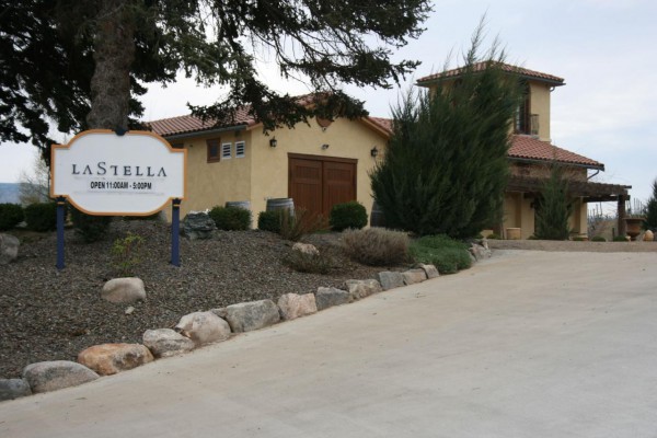 La Stella Winery 2015 with sign 2