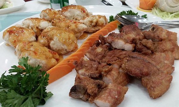 Pan Fried Tofu with Seafood and Spareribs in Special Sauce photo credit mywinepal